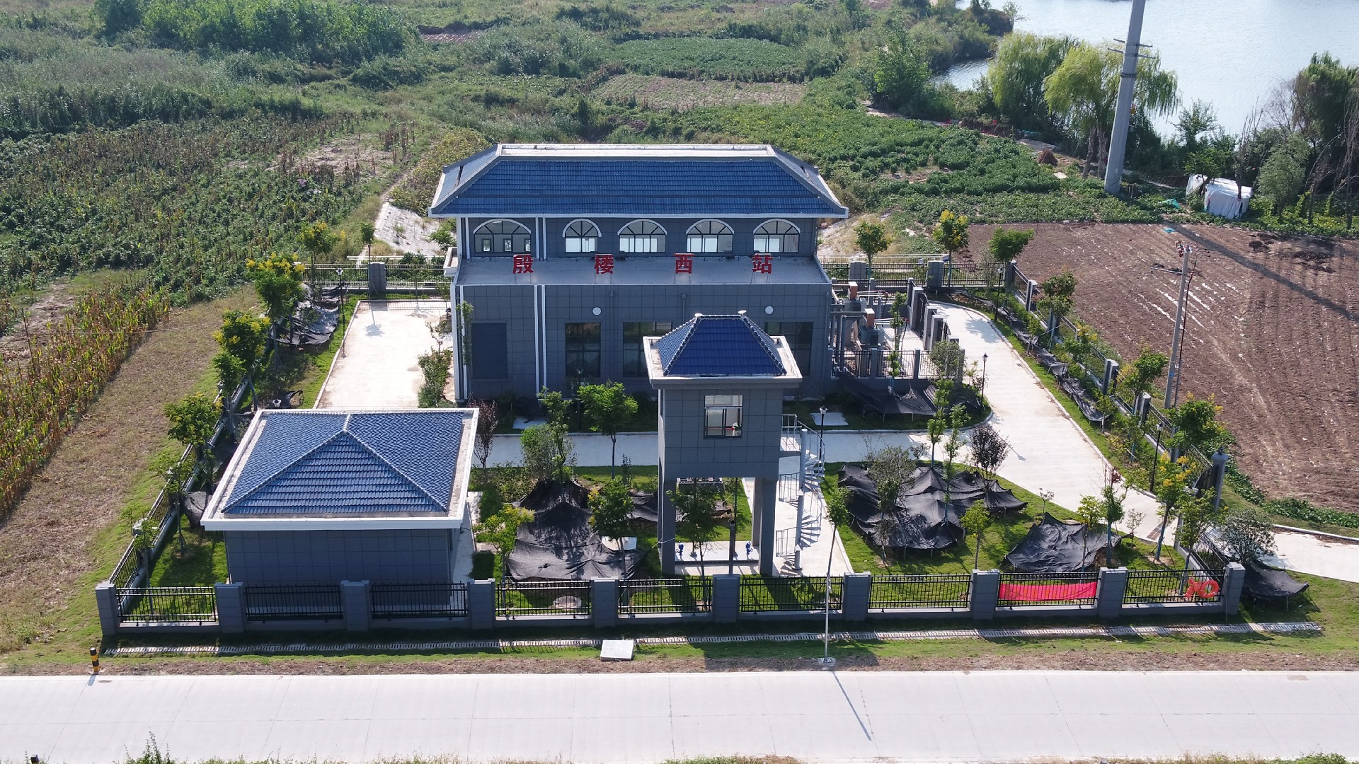 殷樓西站